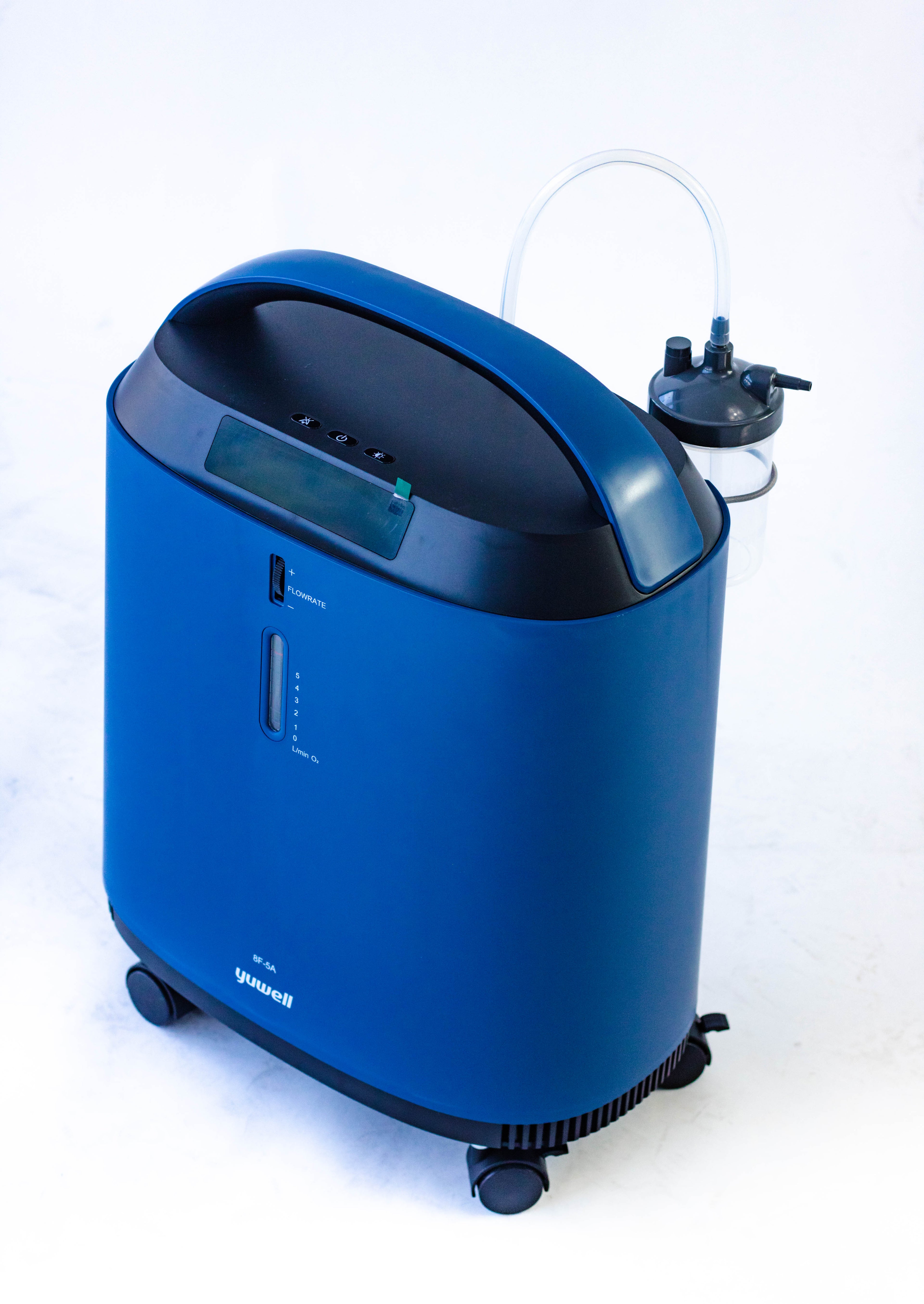Concentrador de Oxígeno Yuwell 5lpm 8F5A Microneubulizador